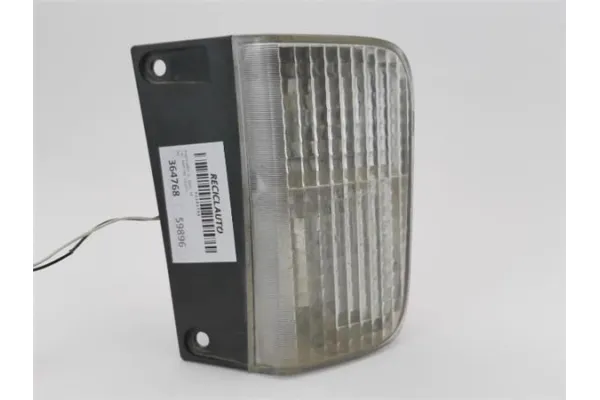 Recambio de piloto antiniebla trasero derecho para opel vivaro 2.0 cdti referencia OEM IAM 93863596 4412787 