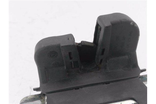 Recambio de cerradura porton para volkswagen golf v plus (5m1) 2.0 tdi 16v referencia OEM IAM 5M0827505B  