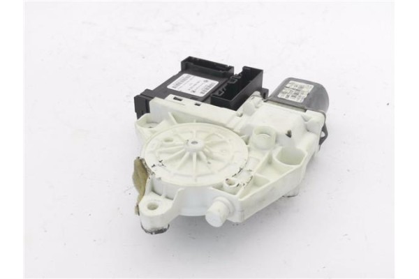 Recambio de motor elevalunas delantero derecho para volkswagen golf v plus (5m1) 2.0 tdi 16v referencia OEM IAM 5M1837402G 1K095
