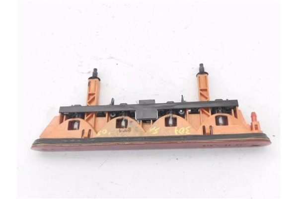 Recambio de luz central de freno para peugeot 307 (s1) 1.4 xn referencia OEM IAM E20043  