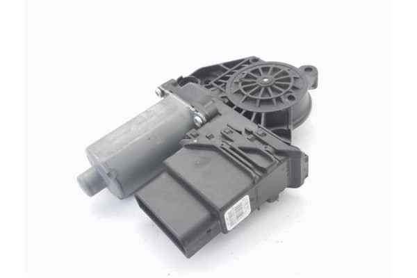 Recambio de motor elevalunas trasero izquierdo para volkswagen golf v plus (5m1) 2.0 tdi 16v referencia OEM IAM 982549101 130821