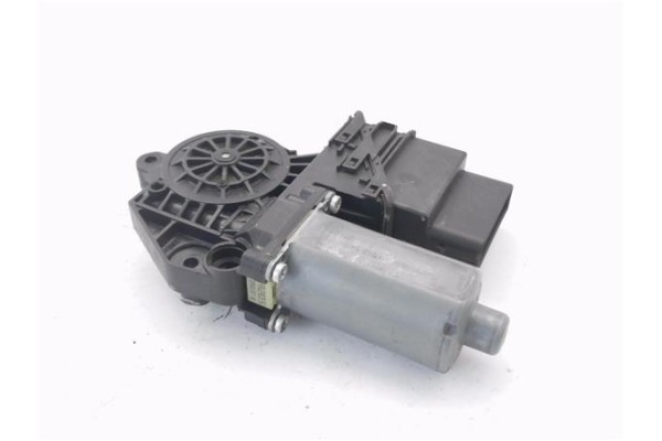 Recambio de motor elevalunas trasero izquierdo para volkswagen golf v plus (5m1) 2.0 tdi 16v referencia OEM IAM 982549101 130821