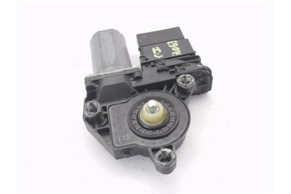 Recambio de motor elevalunas trasero izquierdo para volkswagen golf v plus (5m1) 2.0 tdi 16v referencia OEM IAM 982549101 130821