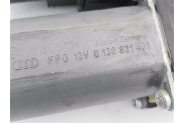 Recambio de motor elevalunas trasero izquierdo para volkswagen golf v plus (5m1) 2.0 tdi 16v referencia OEM IAM 982549101 130821