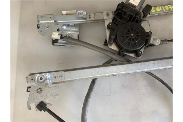 Recambio de mecanismo elevalunas delantero izquierdo para seat ibiza (6k1) 1.4 16v referencia OEM IAM D239805454500008 110908 