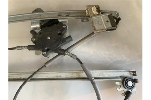 Recambio de mecanismo elevalunas delantero izquierdo para seat ibiza (6k1) 1.4 16v referencia OEM IAM D239805454500008 110908 