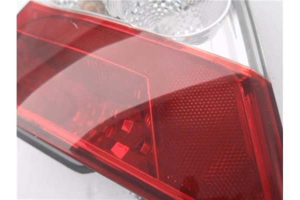 Recambio de piloto trasero izquierdo para honda civic berlina 3 (ep) 1.6i es referencia OEM IAM 083171960L  