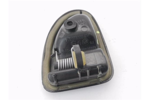 Recambio de manilla int. puerta delantero derecha para dacia logan 1 1.4 ambiance referencia OEM IAM 7700830079  