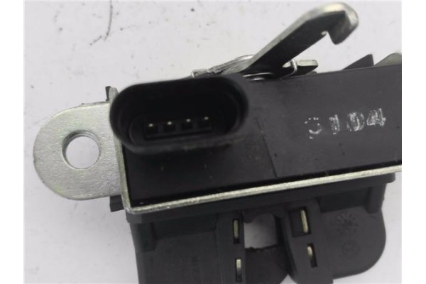 Recambio de cerradura porton para volkswagen golf v (1k1) 1.9 tdi referencia OEM IAM 1K6827505B  