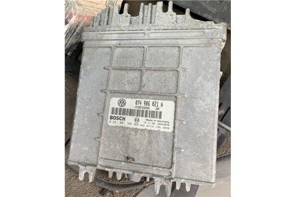 Recambio de centralita para volkswagen transporter iv furgón (70xa) 2.5 tdi referencia OEM IAM 074906021A 281001306 