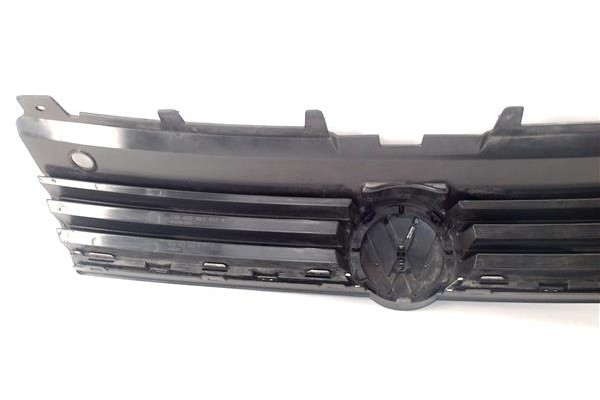 Recambio de rejilla capo para volkswagen polo v (6c1) 1.4 advance bmt referencia OEM IAM 6C0853651A 6C0853653A 
