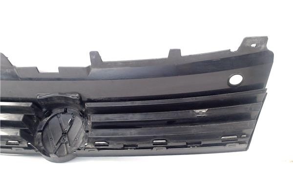 Recambio de rejilla capo para volkswagen polo v (6c1) 1.4 advance bmt referencia OEM IAM 6C0853651A 6C0853653A 