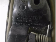 Recambio de manilla int. puerta trasero izquierda para dacia logan 1 1.4 ambiance referencia OEM IAM 7700830078  