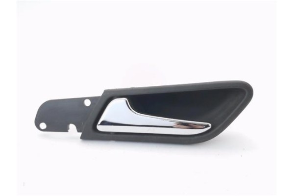 Recambio de manilla int. puerta trasero izquierda para mercedes-benz clase a (bm 169) 1.5 a 150 (169.031) referencia OEM IAM A16