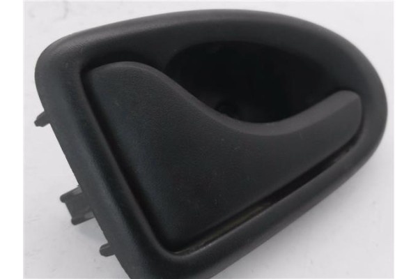Recambio de manilla int. puerta trasero izquierda para dacia logan 1 1.4 ambiance referencia OEM IAM 7700830078  