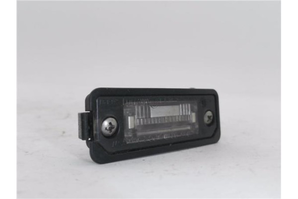 Recambio de piloto matricula para volkswagen golf v (1k1) 1.9 tdi referencia OEM IAM 3D0943021A  