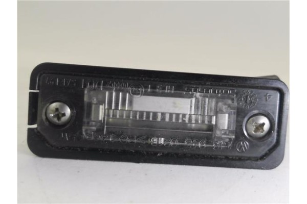 Recambio de piloto matricula para volkswagen golf v (1k1) 1.9 tdi referencia OEM IAM 3D0943021A  