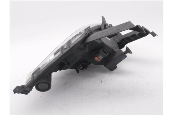 Recambio de faro antiniebla derecho para opel astra j 1.7 cdti referencia OEM IAM 13293619 662588537 