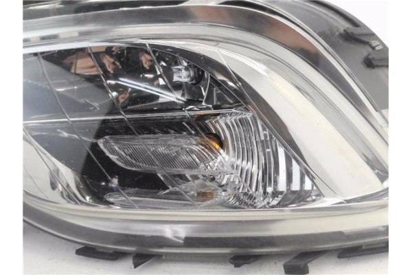 Recambio de faro antiniebla derecho para opel astra j 1.7 cdti referencia OEM IAM 13293619 662588537 