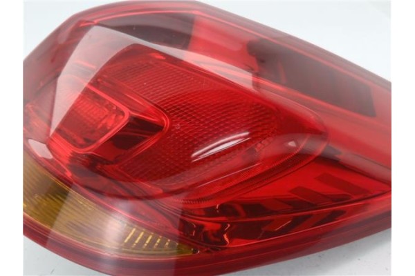 Recambio de piloto trasero derecho para opel astra j 1.7 cdti referencia OEM IAM 13262012  