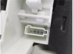 Recambio de piloto porton trasero derecho para opel astra j 1.7 cdti referencia OEM IAM 13263201  