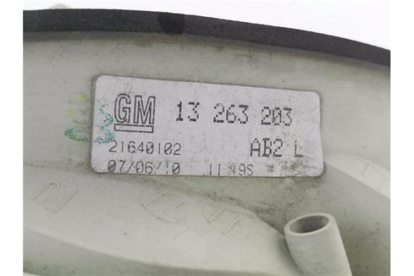 Recambio de piloto porton trasero izquierdo para opel astra j 1.7 cdti referencia OEM IAM 13263203  