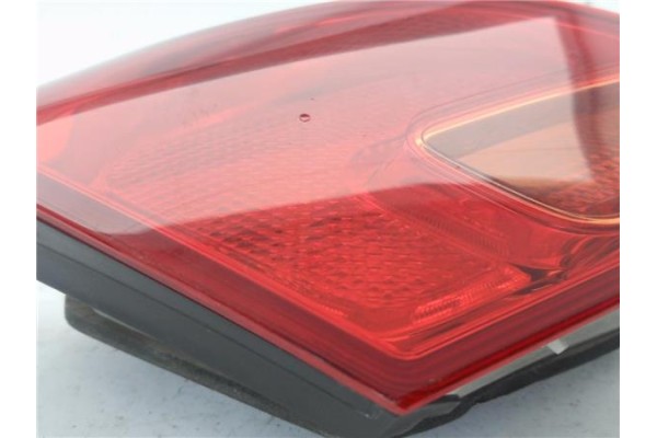 Recambio de piloto porton trasero izquierdo para opel astra j 1.7 cdti referencia OEM IAM 13263203  