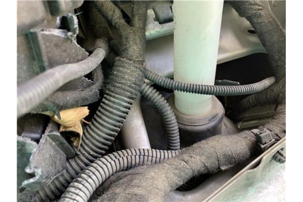 Recambio de deposito limpiaparabrisas para opel astra j 1.7 cdti referencia OEM IAM 13260579 400406195 