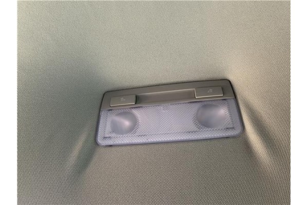 Recambio de luz trasero central techo para opel astra j 1.7 cdti referencia OEM IAM 13285096  