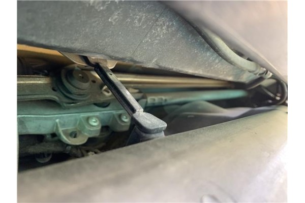 Recambio de motor limpiaparabrisas delantero para opel astra j 1.7 cdti referencia OEM IAM 13262434  