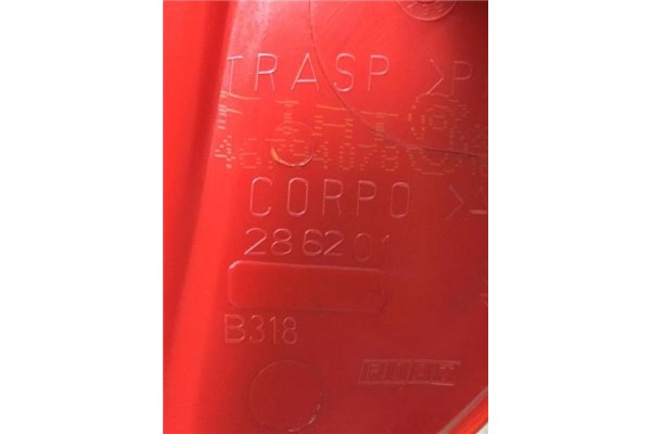 Recambio de piloto trasero derecho para fiat punto ii berlina (188)(1999) 1.2 8v [1,2 ltr. - 44 kw cat] referencia OEM IAM 28620