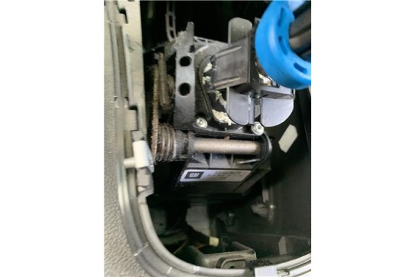 Recambio de palanca de cambio para opel astra j 1.7 cdti referencia OEM IAM 55563829 55486916 