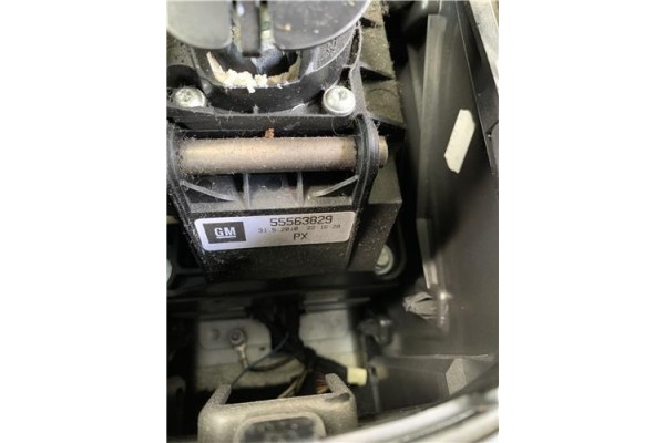 Recambio de palanca de cambio para opel astra j 1.7 cdti referencia OEM IAM 55563829 55486916 
