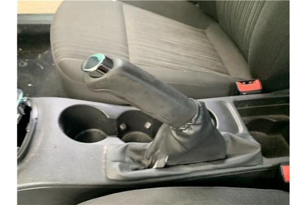 Recambio de palanca freno de mano para opel astra j 1.7 cdti referencia OEM IAM 13252706 13432895 