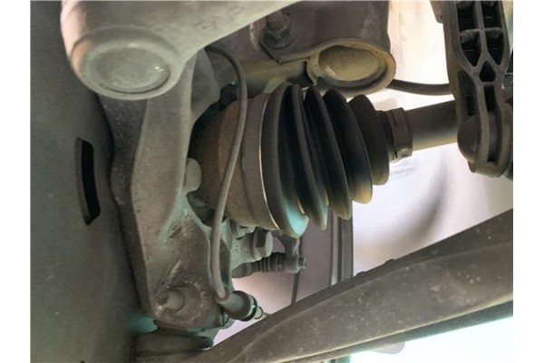 Recambio de palier delantero izquierdo para opel astra j 1.7 cdti referencia OEM IAM 13250834 10185243 