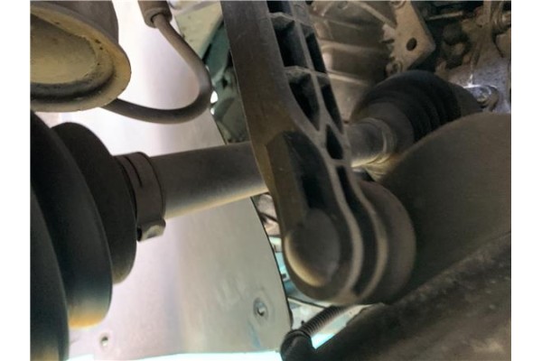 Recambio de palier delantero izquierdo para opel astra j 1.7 cdti referencia OEM IAM 13250834 10185243 