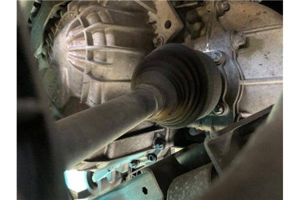 Recambio de palier delantero izquierdo para opel astra j 1.7 cdti referencia OEM IAM 13250834 10185243 