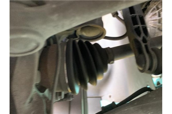 Recambio de palier delantero izquierdo para opel astra j 1.7 cdti referencia OEM IAM 13250834 10185243 