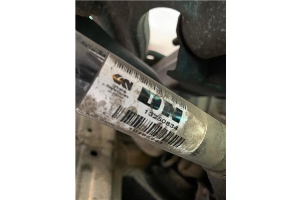 Recambio de palier delantero izquierdo para opel astra j 1.7 cdti referencia OEM IAM 13250834 10185243 