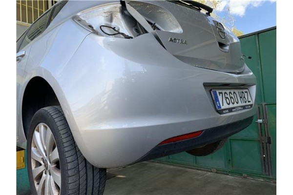 Recambio de paragolpes trasero para opel astra j 1.7 cdti referencia OEM IAM 13266587 13348049 