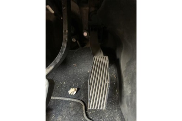 Recambio de pedal acelerador para opel astra j 1.7 cdti referencia OEM IAM 13252702  