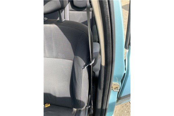 Recambio de cinturon seguridad delantero izquierdo para renault clio iii 1.5 dci (br17, cr17) referencia OEM IAM 8200683928  