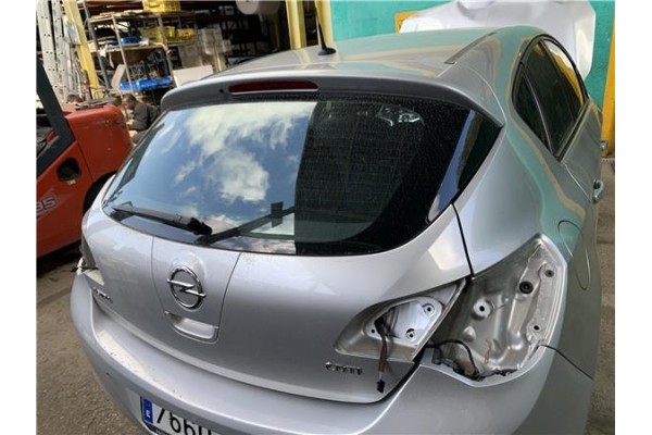 Recambio de porton trasero para opel astra j 1.7 cdti referencia OEM IAM 13288625 13372624 