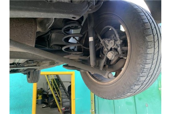 Recambio de puente trasero para opel astra j 1.7 cdti referencia OEM IAM 13319410 13427778 