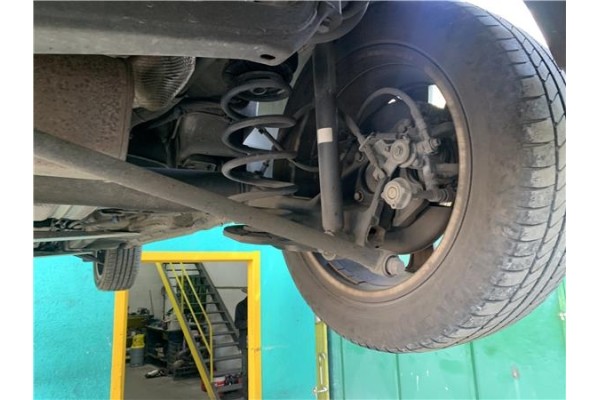 Recambio de puente trasero para opel astra j 1.7 cdti referencia OEM IAM 13319410 13427778 