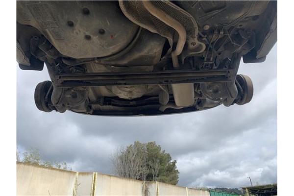 Recambio de puente trasero para renault clio iii 1.5 dci (br17, cr17) referencia OEM IAM 7701477390  