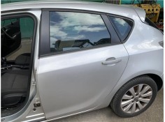 Recambio de puerta trasero izquierda para opel astra j 1.7 cdti referencia OEM IAM 13285610  
