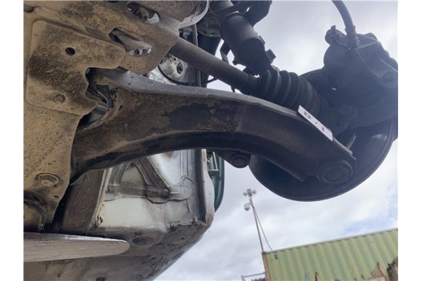 Recambio de brazo suspension delantero izquierdo para renault clio iii 1.5 dci (br17, cr17) referencia OEM IAM 7751476113  