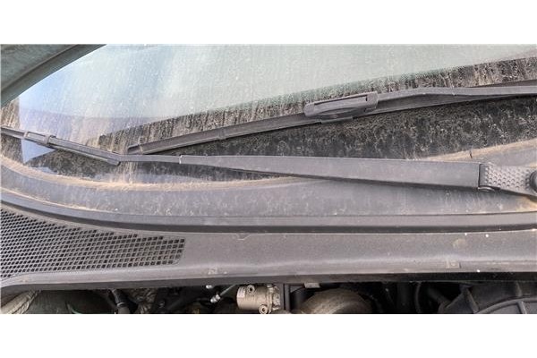 Recambio de torpedo para renault clio iii 1.5 dci (br17, cr17) referencia OEM IAM 8200407575  