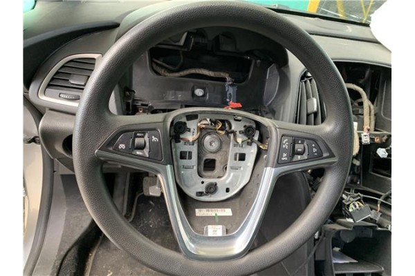 Recambio de volante para opel astra j 1.7 cdti referencia OEM IAM 13305814 306507799P10AE 